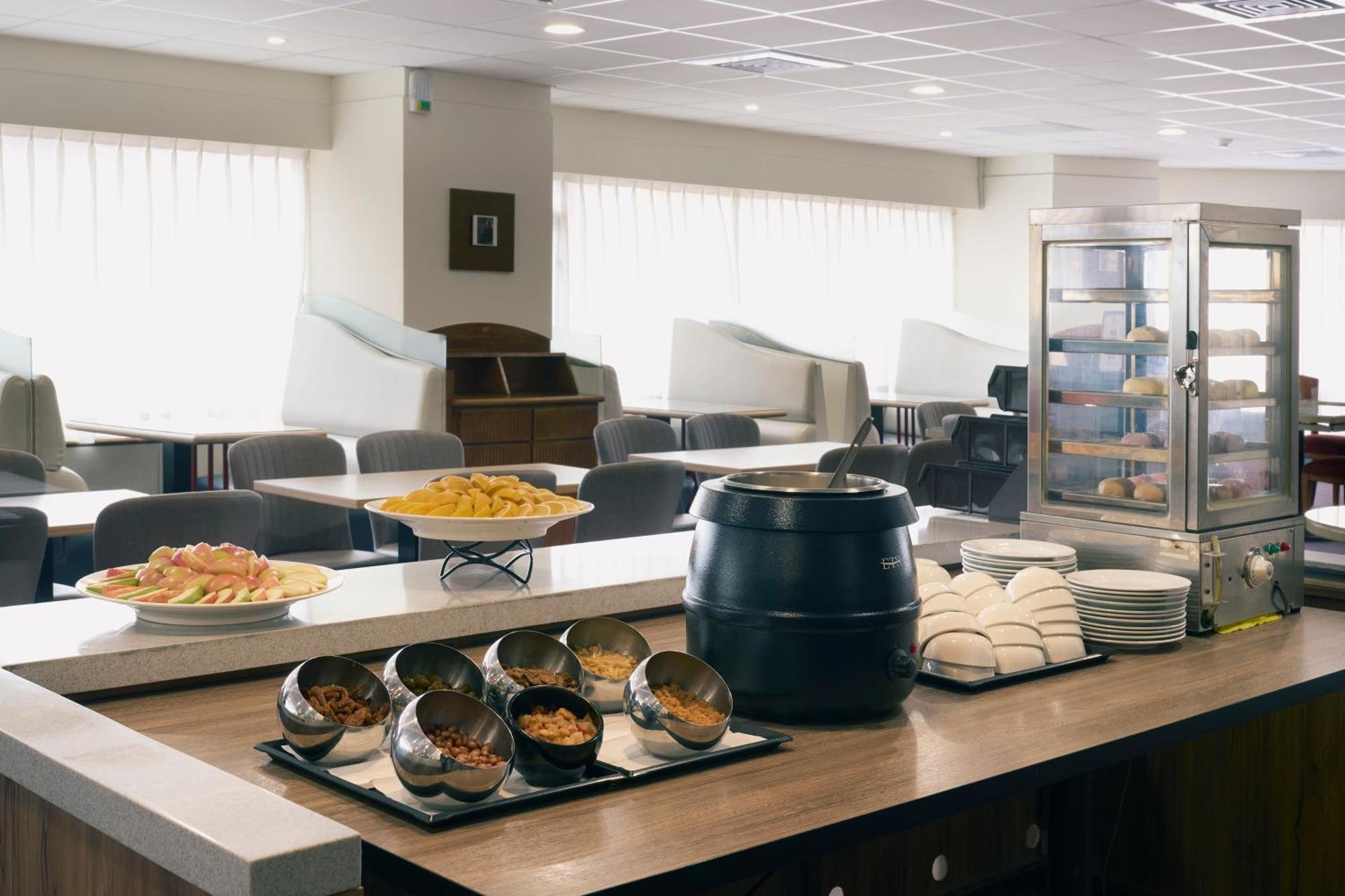 華麗大飯店ferrary Hotel Тайпей Екстериор снимка