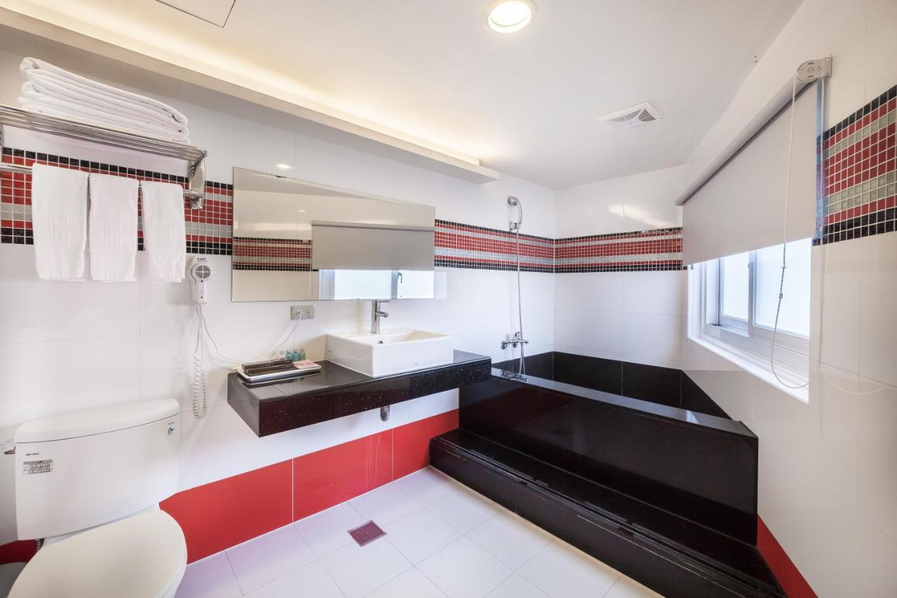 華麗大飯店ferrary Hotel Тайпей Екстериор снимка